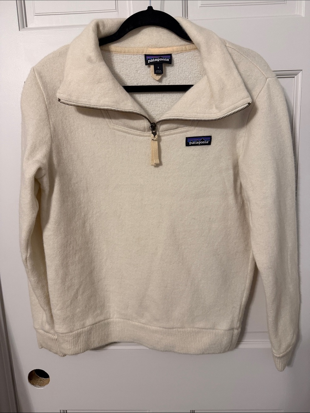 Patagonia Womenโs Quarter-Zip Wool Blend Sweater in Cream